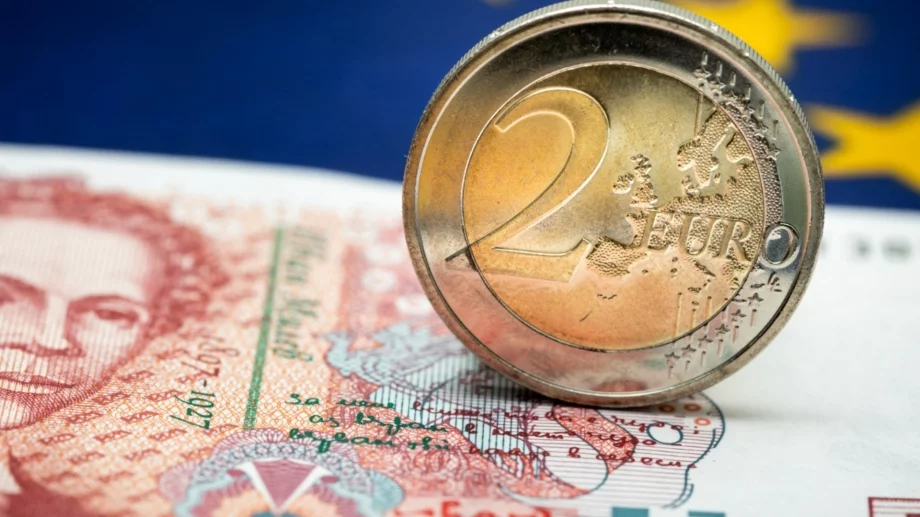 Премиерът няма данни за спекулативно повишаване на цените заради еврото