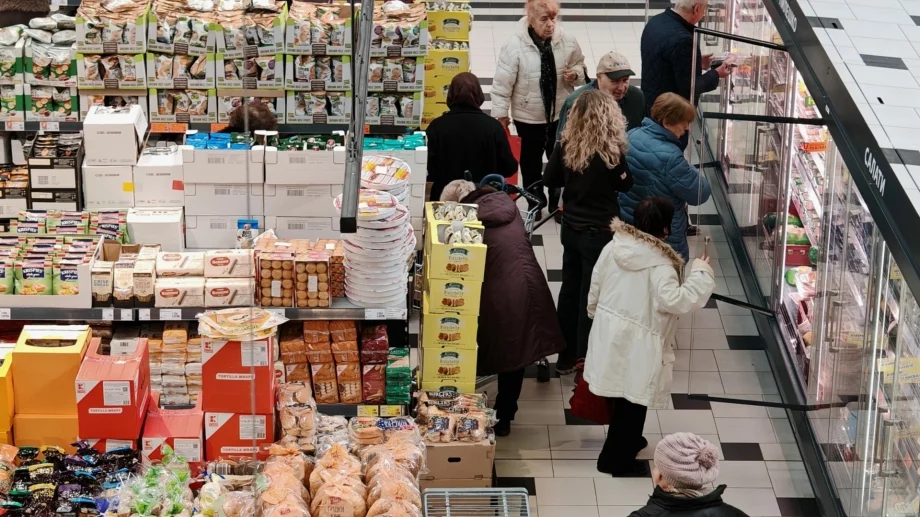 НАП глоби магазини с над милион евро за високи цени по Великден